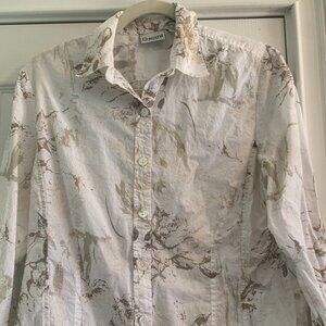 Chico's Size 1 Lightweight LS White Beige Gold Button Down Top